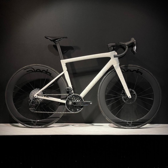 Specialized S-Works Tarmac 54 Force Deda SL6 Racercykel