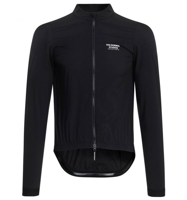 Pas Normal Studios Mechanism Stow Away Jacket Vindjacka Black i gruppen REA / Rea - Kläder / Rea - Västar/Jackor hos CykelCity (4809)