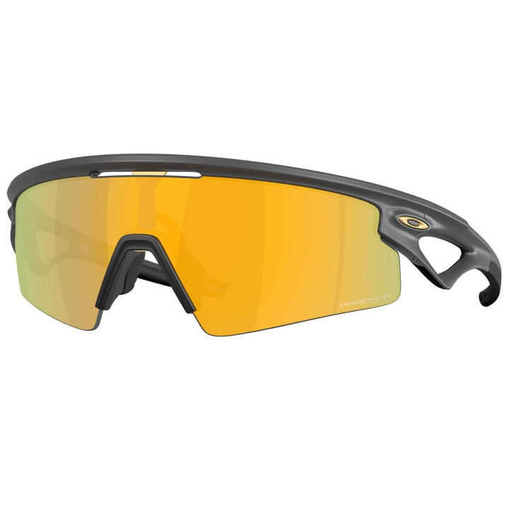 Oakley Sphaera Strike Matte Carbon/Prizm 24k Glasögon i gruppen Tillbehör / Glasögon hos CykelCity (55546)