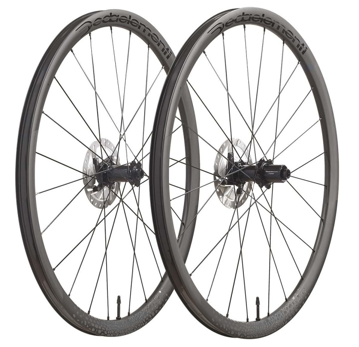 Deda Gera Carbon Disc Clincher Gravel Hjulpar i gruppen Komponenter / Hjul / Crosshjul/Gravelhjul hos CykelCity (6041)