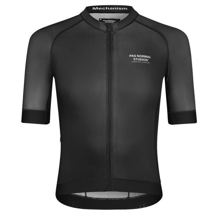 Pas Normal Studios Mechanism Cykeltröja Black i gruppen Kläder/skor/hjälm / Tröjor / Kortärmade tröjor hos CykelCity (9587)